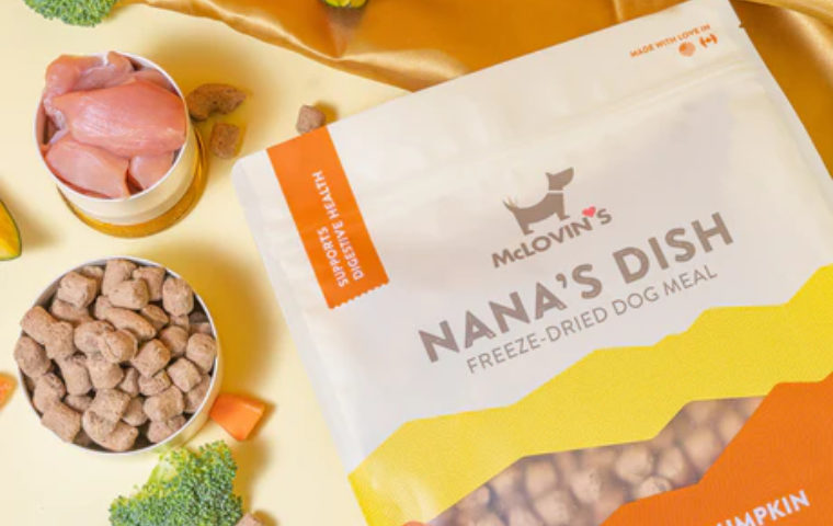 Freeze-dried chicken cat treatsFreeze-dried chicken cat treats