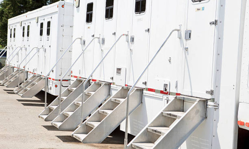 portable bathrooms for events