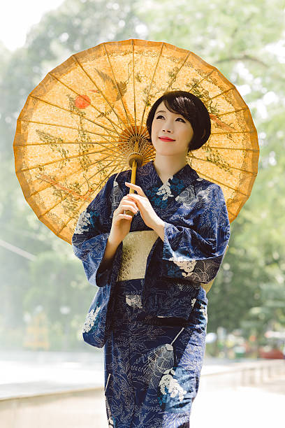 short kimono robe