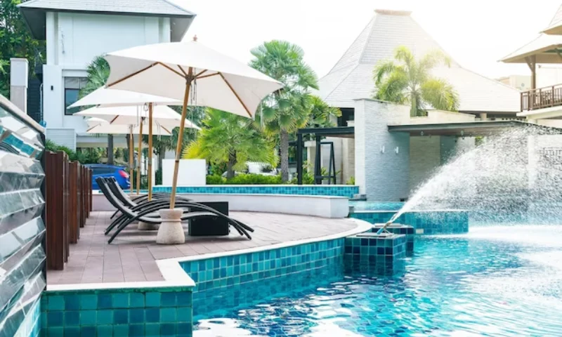 swimming pool renovation